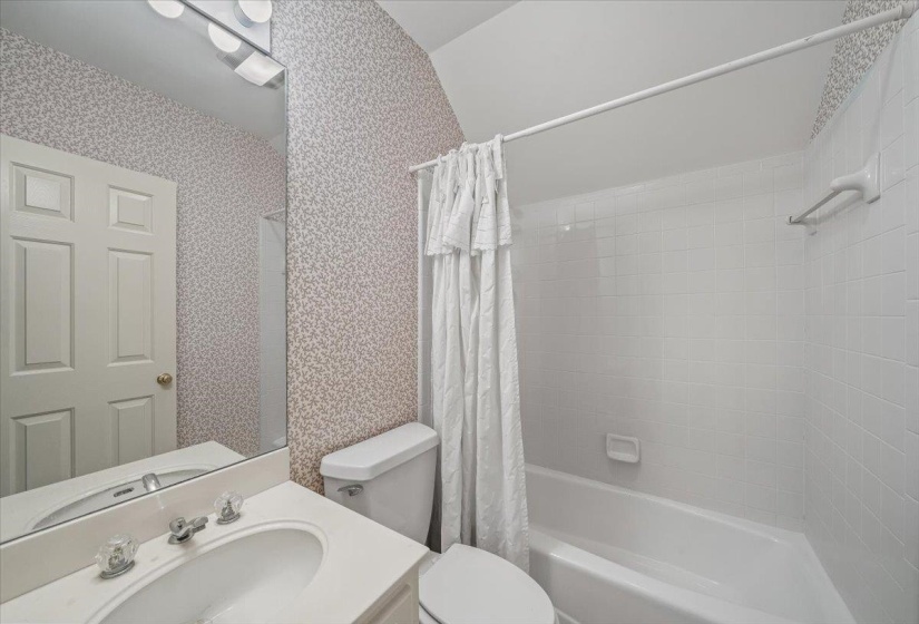 6021 RIVER OAKS CV, Memphis, Tennessee 38120, 5 Bedroom Bedrooms, 12 Room Rooms,5.1 BathroomBathrooms,Residential,For Sale,RIVER OAKS,0,10229239