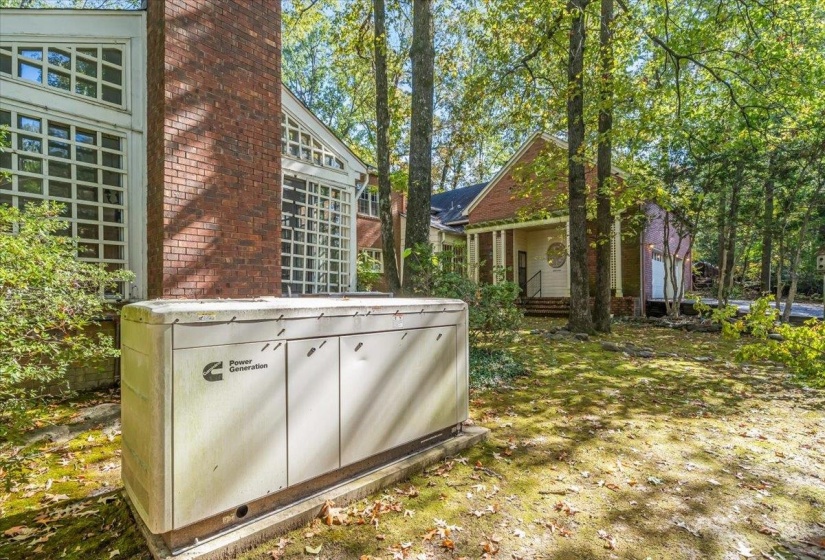 6021 RIVER OAKS CV, Memphis, Tennessee 38120, 5 Bedroom Bedrooms, 12 Room Rooms,5.1 BathroomBathrooms,Residential,For Sale,RIVER OAKS,0,10229239