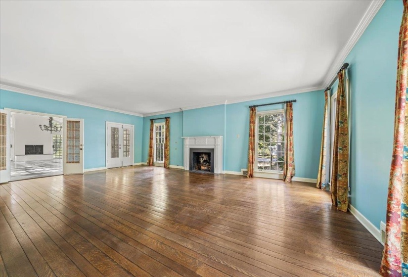 6021 RIVER OAKS CV, Memphis, Tennessee 38120, 5 Bedroom Bedrooms, 12 Room Rooms,5.1 BathroomBathrooms,Residential,For Sale,RIVER OAKS,0,10229239