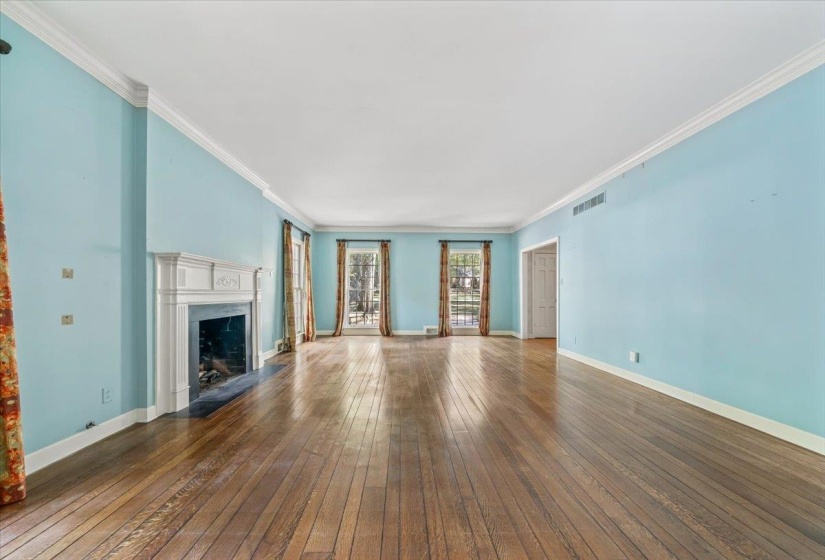 6021 RIVER OAKS CV, Memphis, Tennessee 38120, 5 Bedroom Bedrooms, 12 Room Rooms,5.1 BathroomBathrooms,Residential,For Sale,RIVER OAKS,0,10229239