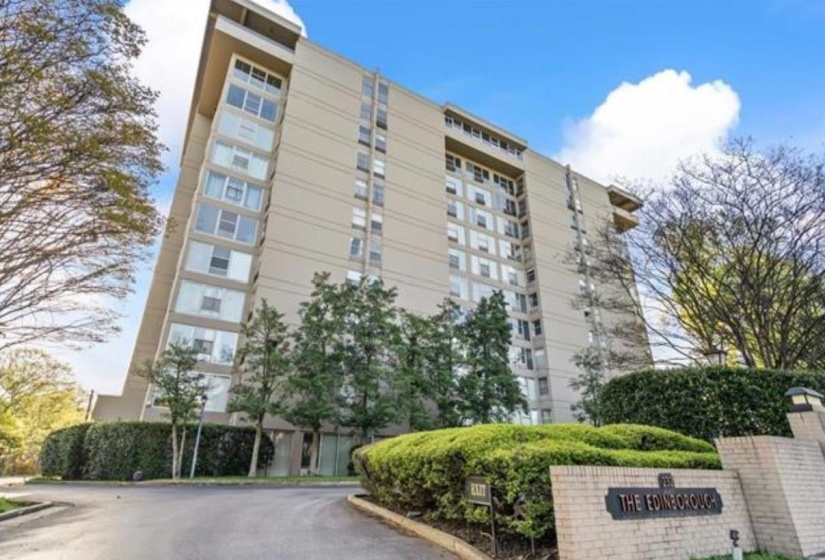 232 HIGHLAND ST, Memphis, Tennessee 38111, 2 Bedroom Bedrooms, 4 Room Rooms,2 BathroomBathrooms,Residential,For Sale,HIGHLAND,0,10229240