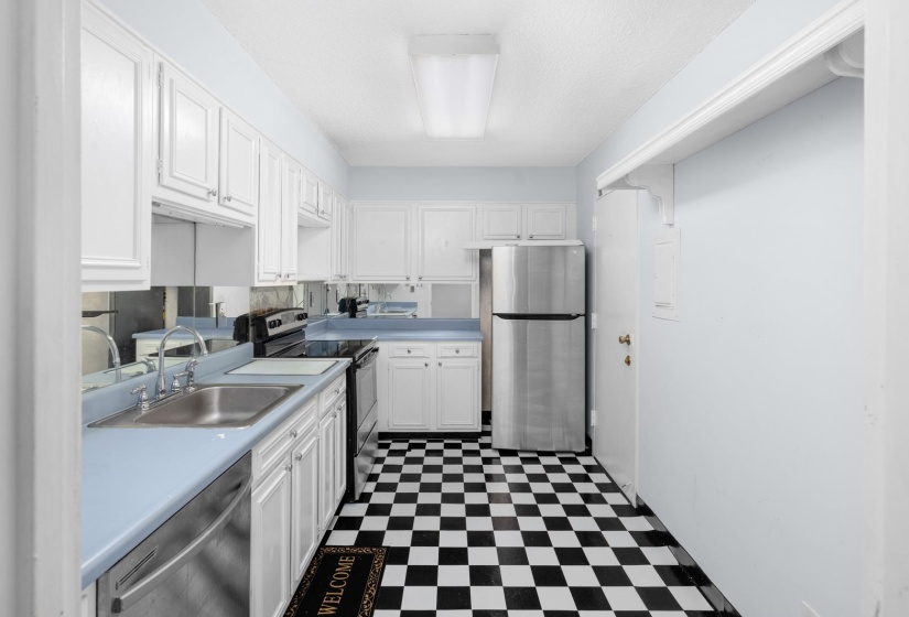 232 HIGHLAND ST, Memphis, Tennessee 38111, 2 Bedroom Bedrooms, 4 Room Rooms,2 BathroomBathrooms,Residential,For Sale,HIGHLAND,0,10229240