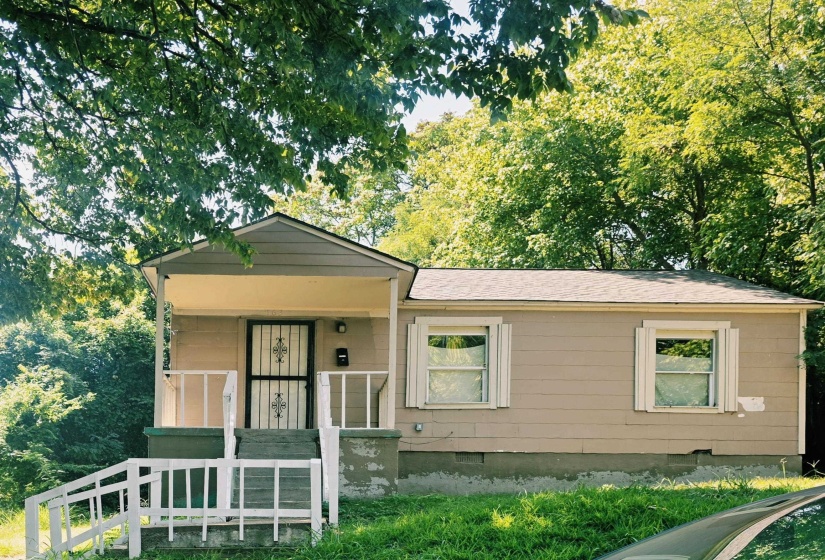 163 MCKELLAR AVE, Memphis, Tennessee 38109, 2 Bedroom Bedrooms, 4 Room Rooms,1 BathroomBathrooms,Residential,For Sale,MCKELLAR,0,10229243