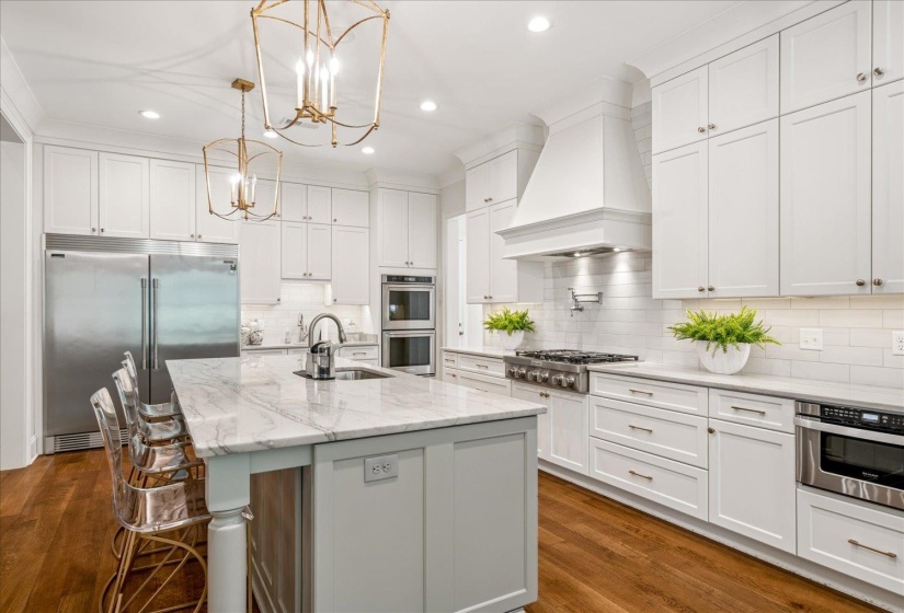 9060 WINSTON WOODS CIR, Germantown, Tennessee 38139, 5 Bedroom Bedrooms, 11 Room Rooms,5.1 BathroomBathrooms,Residential,For Sale,WINSTON WOODS,0,10229247