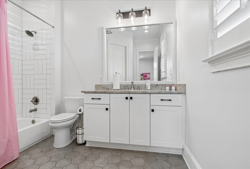9060 WINSTON WOODS CIR, Germantown, Tennessee 38139, 5 Bedroom Bedrooms, 11 Room Rooms,5.1 BathroomBathrooms,Residential,For Sale,WINSTON WOODS,0,10229247