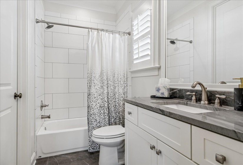 9060 WINSTON WOODS CIR, Germantown, Tennessee 38139, 5 Bedroom Bedrooms, 11 Room Rooms,5.1 BathroomBathrooms,Residential,For Sale,WINSTON WOODS,0,10229247
