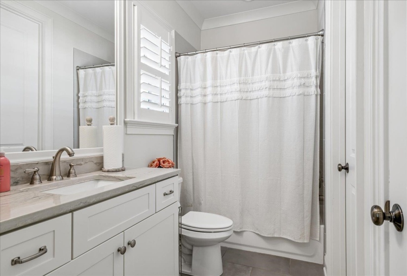 9060 WINSTON WOODS CIR, Germantown, Tennessee 38139, 5 Bedroom Bedrooms, 11 Room Rooms,5.1 BathroomBathrooms,Residential,For Sale,WINSTON WOODS,0,10229247