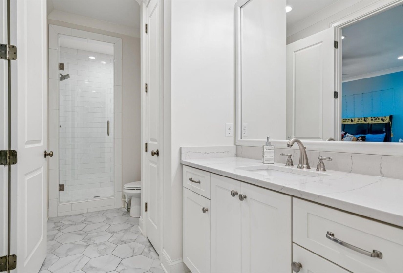 9060 WINSTON WOODS CIR, Germantown, Tennessee 38139, 5 Bedroom Bedrooms, 11 Room Rooms,5.1 BathroomBathrooms,Residential,For Sale,WINSTON WOODS,0,10229247