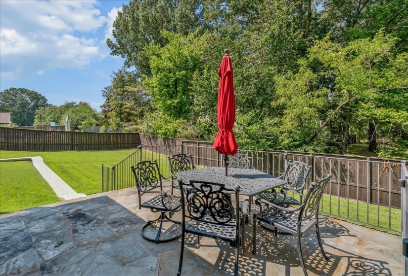 9060 WINSTON WOODS CIR, Germantown, Tennessee 38139, 5 Bedroom Bedrooms, 11 Room Rooms,5.1 BathroomBathrooms,Residential,For Sale,WINSTON WOODS,0,10229247