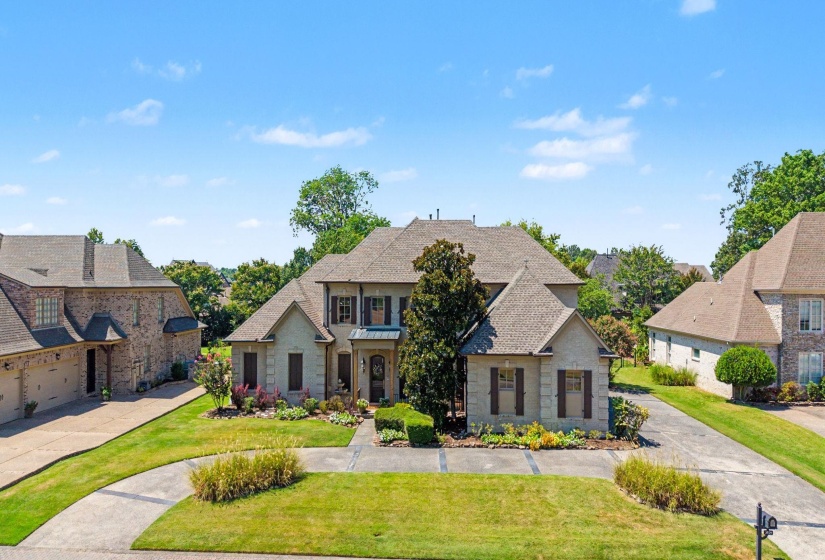 3929 POINTE DR, Lakeland, Tennessee 38002, 4 Bedroom Bedrooms, 12 Room Rooms,3.1 BathroomBathrooms,Residential,For Sale,POINTE,0,10229250