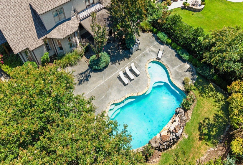 3929 POINTE DR, Lakeland, Tennessee 38002, 4 Bedroom Bedrooms, 12 Room Rooms,3.1 BathroomBathrooms,Residential,For Sale,POINTE,0,10229250