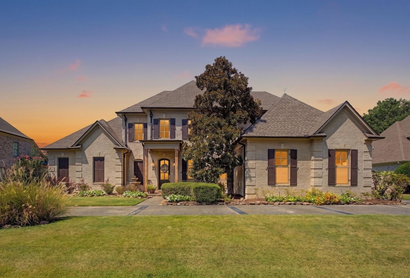 3929 POINTE DR, Lakeland, Tennessee 38002, 4 Bedroom Bedrooms, 12 Room Rooms,3.1 BathroomBathrooms,Residential,For Sale,POINTE,0,10229250