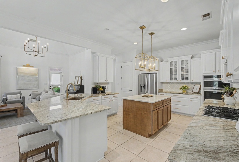3929 POINTE DR, Lakeland, Tennessee 38002, 4 Bedroom Bedrooms, 12 Room Rooms,3.1 BathroomBathrooms,Residential,For Sale,POINTE,0,10229250