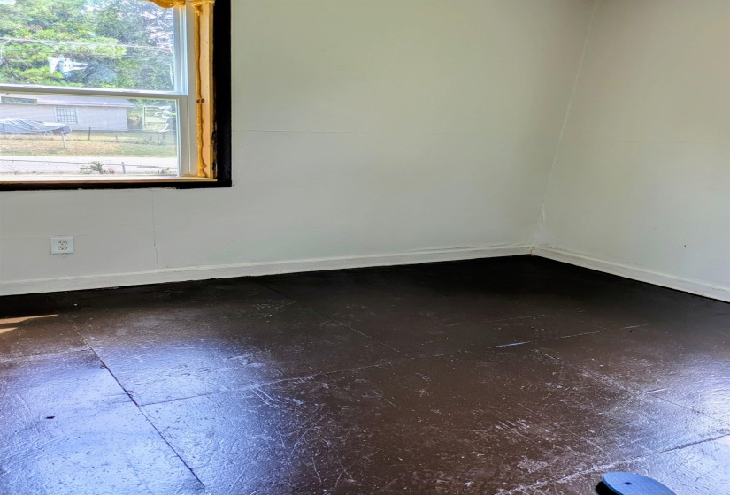 4897 MANSON RD, Memphis, Tennessee 38109, 3 Bedroom Bedrooms, 6 Room Rooms,1.1 BathroomBathrooms,Residential,For Sale,MANSON,0,10229252