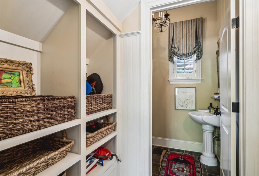 7212 MCVAY MANOR CV, Germantown, Tennessee 38138, 5 Bedroom Bedrooms, 11 Room Rooms,5.1 BathroomBathrooms,Residential,For Sale,MCVAY MANOR,0,10229254