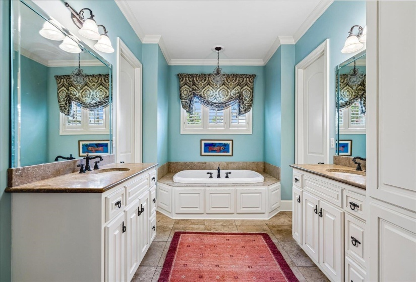 7212 MCVAY MANOR CV, Germantown, Tennessee 38138, 5 Bedroom Bedrooms, 11 Room Rooms,5.1 BathroomBathrooms,Residential,For Sale,MCVAY MANOR,0,10229254