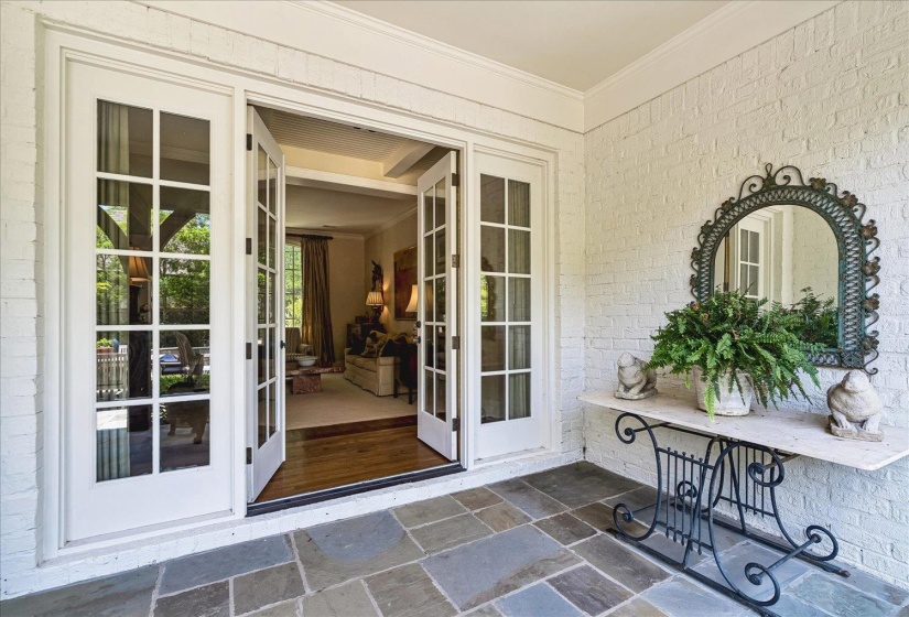 7212 MCVAY MANOR CV, Germantown, Tennessee 38138, 5 Bedroom Bedrooms, 11 Room Rooms,5.1 BathroomBathrooms,Residential,For Sale,MCVAY MANOR,0,10229254