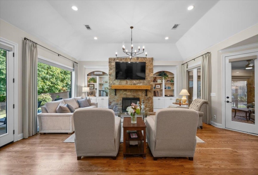1689 DE HAIG LN, Collierville, Tennessee 38017, 4 Bedroom Bedrooms, 9 Room Rooms,3 BathroomBathrooms,Residential,For Sale,DE HAIG,0,10229255