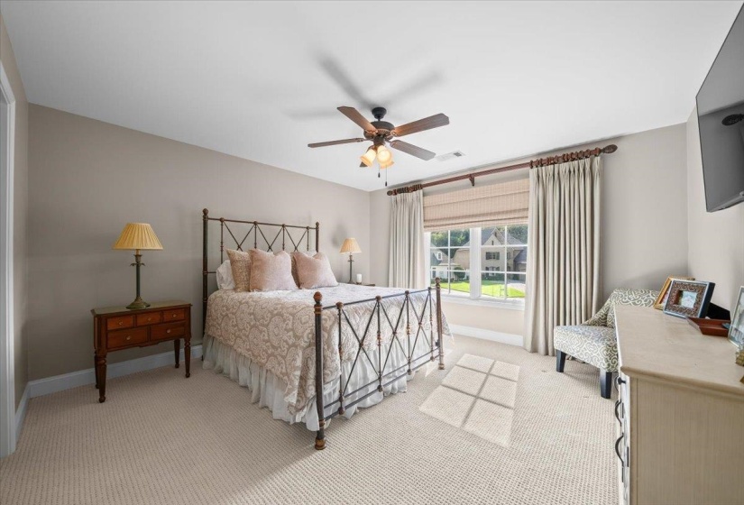 1689 DE HAIG LN, Collierville, Tennessee 38017, 4 Bedroom Bedrooms, 9 Room Rooms,3 BathroomBathrooms,Residential,For Sale,DE HAIG,0,10229255