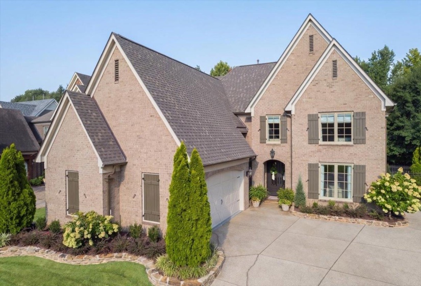 1689 DE HAIG LN, Collierville, Tennessee 38017, 4 Bedroom Bedrooms, 9 Room Rooms,3 BathroomBathrooms,Residential,For Sale,DE HAIG,0,10229255