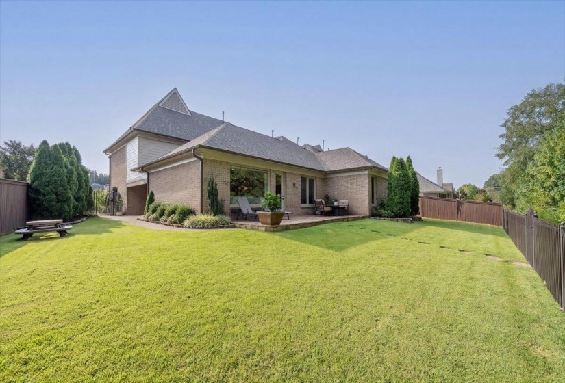 1689 DE HAIG LN, Collierville, Tennessee 38017, 4 Bedroom Bedrooms, 9 Room Rooms,3 BathroomBathrooms,Residential,For Sale,DE HAIG,0,10229255