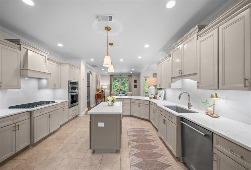 1689 DE HAIG LN, Collierville, Tennessee 38017, 4 Bedroom Bedrooms, 9 Room Rooms,3 BathroomBathrooms,Residential,For Sale,DE HAIG,0,10229255