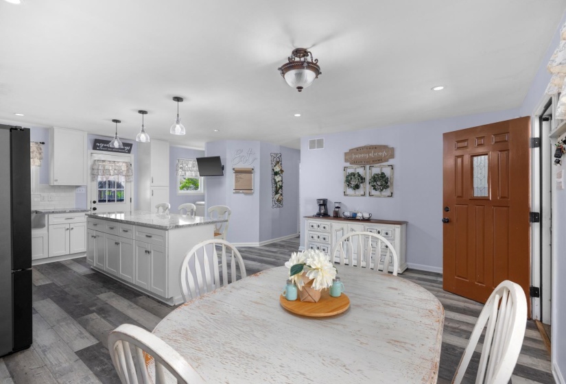 215 WHITLEY WAY, Oakland, Tennessee 38060, 4 Bedroom Bedrooms, 6 Room Rooms,2 BathroomBathrooms,Residential,For Sale,WHITLEY,0,10229257
