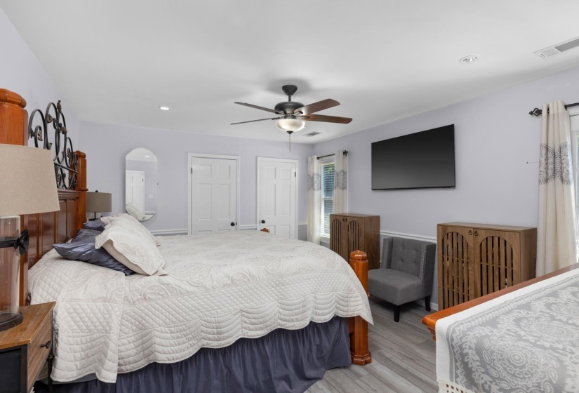 215 WHITLEY WAY, Oakland, Tennessee 38060, 4 Bedroom Bedrooms, 6 Room Rooms,2 BathroomBathrooms,Residential,For Sale,WHITLEY,0,10229257