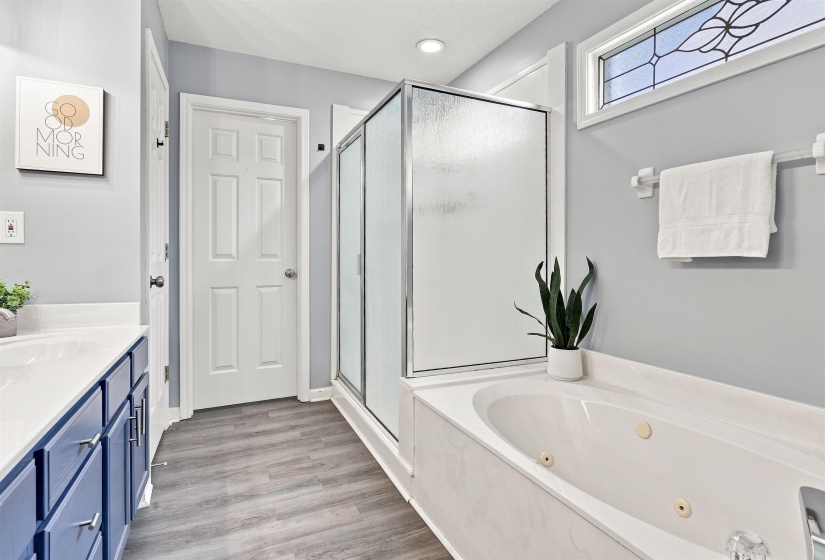 1960 CHARTRIDGE DR, Unincorporated, Tennessee 38016, 3 Bedroom Bedrooms, 7 Room Rooms,2.1 BathroomBathrooms,Residential,For Sale,CHARTRIDGE,0,10229263
