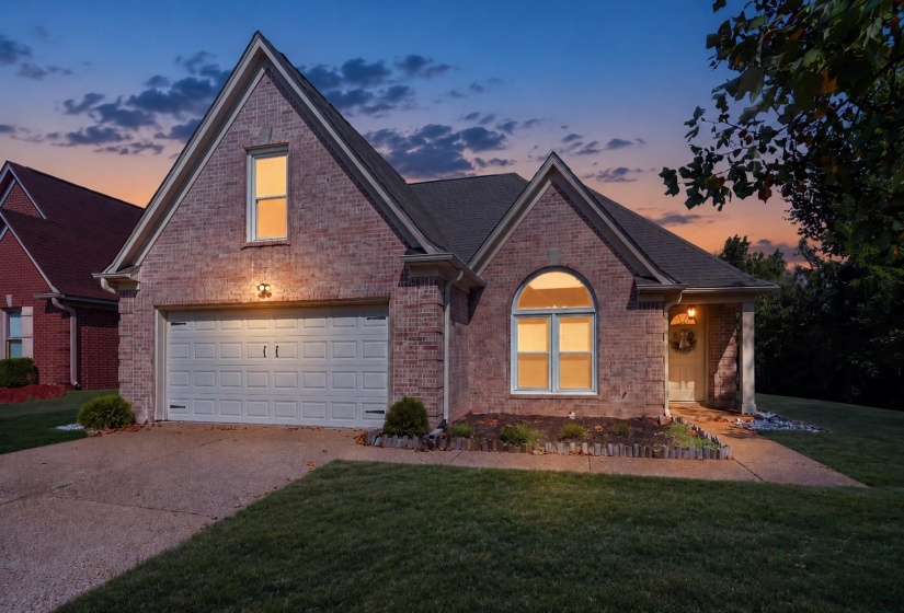 1960 CHARTRIDGE DR, Unincorporated, Tennessee 38016, 3 Bedroom Bedrooms, 7 Room Rooms,2.1 BathroomBathrooms,Residential,For Sale,CHARTRIDGE,0,10229263