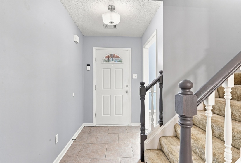1960 CHARTRIDGE DR, Unincorporated, Tennessee 38016, 3 Bedroom Bedrooms, 7 Room Rooms,2.1 BathroomBathrooms,Residential,For Sale,CHARTRIDGE,0,10229263