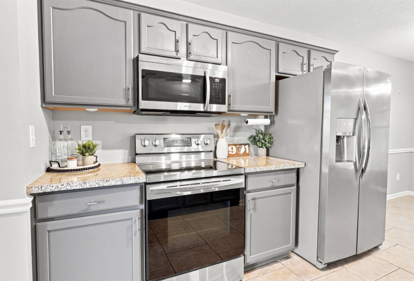 1960 CHARTRIDGE DR, Unincorporated, Tennessee 38016, 3 Bedroom Bedrooms, 7 Room Rooms,2.1 BathroomBathrooms,Residential,For Sale,CHARTRIDGE,0,10229263