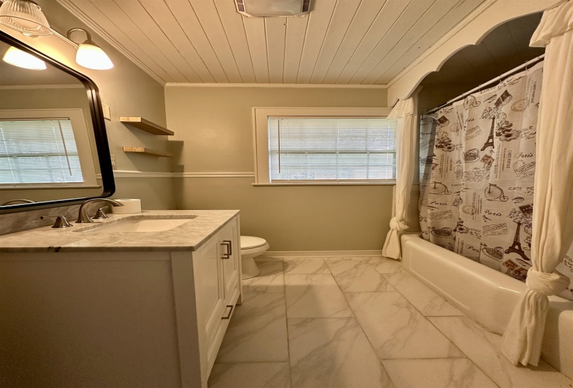 224 MAPLE ST, Selmer, Tennessee 38375-1712, 4 Bedroom Bedrooms, 8 Room Rooms,1 BathroomBathrooms,Residential,For Sale,MAPLE,0,10229264