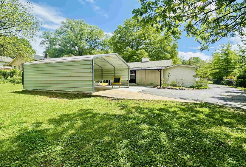 224 MAPLE ST, Selmer, Tennessee 38375-1712, 4 Bedroom Bedrooms, 8 Room Rooms,1 BathroomBathrooms,Residential,For Sale,MAPLE,0,10229264