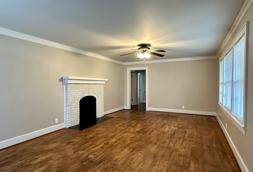 224 MAPLE ST, Selmer, Tennessee 38375-1712, 4 Bedroom Bedrooms, 8 Room Rooms,1 BathroomBathrooms,Residential,For Sale,MAPLE,0,10229264