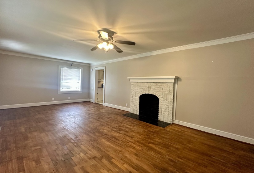 224 MAPLE ST, Selmer, Tennessee 38375-1712, 4 Bedroom Bedrooms, 8 Room Rooms,1 BathroomBathrooms,Residential,For Sale,MAPLE,0,10229264