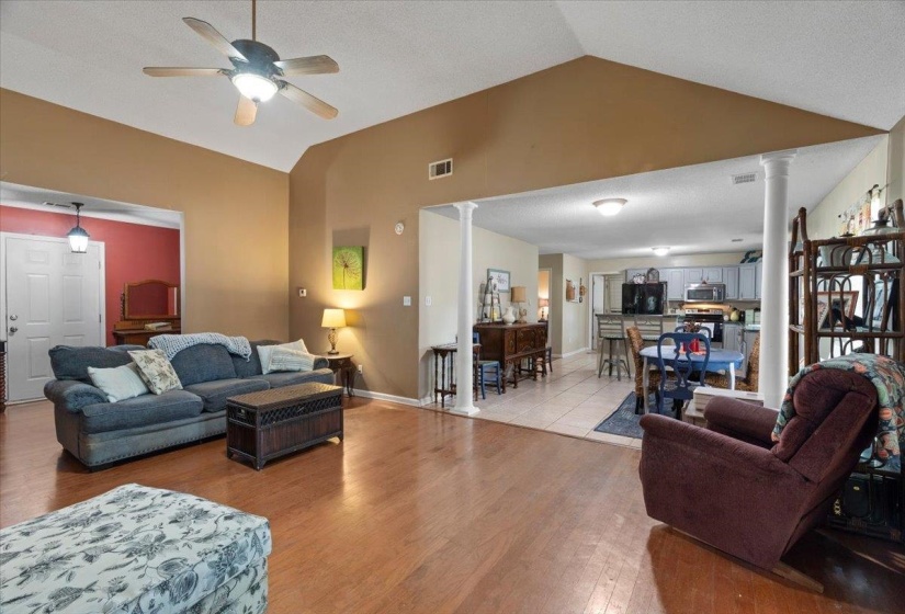 4760 HALLBROOK DR, Millington, Tennessee 38053, 3 Bedroom Bedrooms, 7 Room Rooms,2 BathroomBathrooms,Residential,For Sale,HALLBROOK,0,10229269