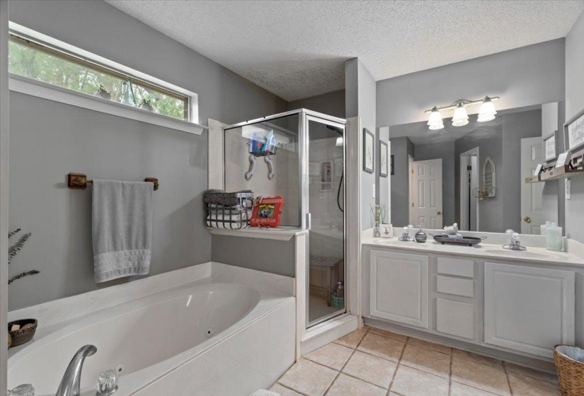 4760 HALLBROOK DR, Millington, Tennessee 38053, 3 Bedroom Bedrooms, 7 Room Rooms,2 BathroomBathrooms,Residential,For Sale,HALLBROOK,0,10229269