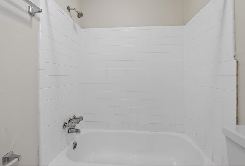 3519 NAYLOR DR, Memphis, Tennessee 38128, 4 Bedroom Bedrooms, 7 Room Rooms,2 BathroomBathrooms,Residential,For Sale,NAYLOR,0,10217596
