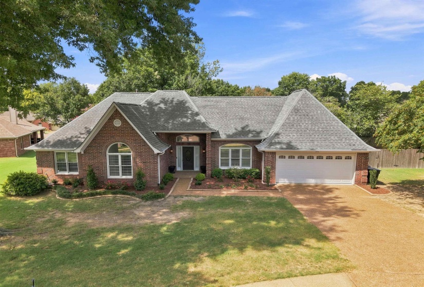 216 ALAN CV, Collierville, Tennessee 38017, 3 Bedroom Bedrooms, 8 Room Rooms,2 BathroomBathrooms,Residential,For Sale,ALAN,0,10229033
