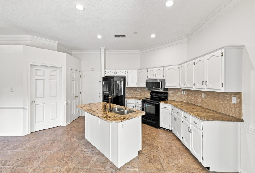 216 ALAN CV, Collierville, Tennessee 38017, 3 Bedroom Bedrooms, 8 Room Rooms,2 BathroomBathrooms,Residential,For Sale,ALAN,0,10229033