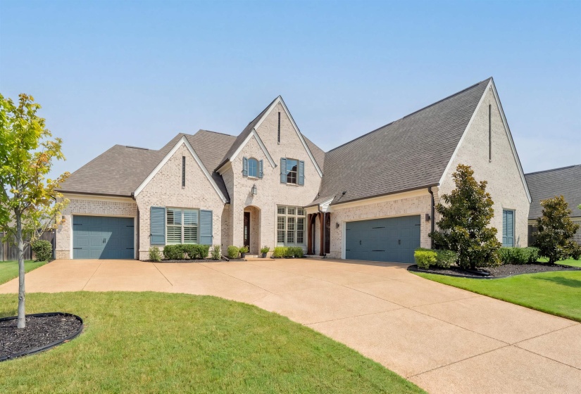 684 CYPRESS VIEW CIR, Collierville, Tennessee 38017, 5 Bedroom Bedrooms, 15 Room Rooms,4.1 BathroomBathrooms,Residential,For Sale,CYPRESS VIEW,0,10229270