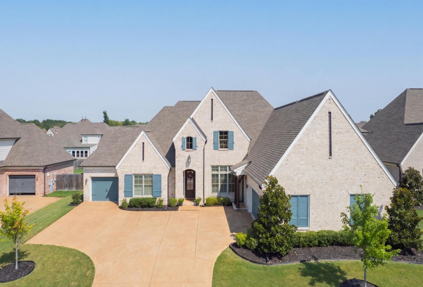 684 CYPRESS VIEW CIR, Collierville, Tennessee 38017, 5 Bedroom Bedrooms, 15 Room Rooms,4.1 BathroomBathrooms,Residential,For Sale,CYPRESS VIEW,0,10229270