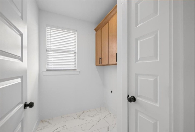 921 GALLOWAY AVE, Memphis, Tennessee 38105, 3 Bedroom Bedrooms, 3 Room Rooms,2 BathroomBathrooms,Residential,For Sale,GALLOWAY,0,10229271