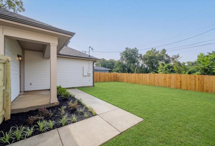 921 GALLOWAY AVE, Memphis, Tennessee 38105, 3 Bedroom Bedrooms, 3 Room Rooms,2 BathroomBathrooms,Residential,For Sale,GALLOWAY,0,10229271