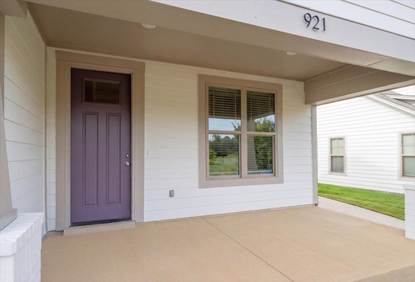 921 GALLOWAY AVE, Memphis, Tennessee 38105, 3 Bedroom Bedrooms, 3 Room Rooms,2 BathroomBathrooms,Residential,For Sale,GALLOWAY,0,10229271