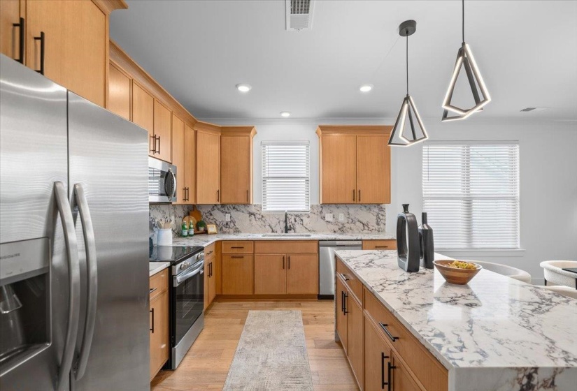921 GALLOWAY AVE, Memphis, Tennessee 38105, 3 Bedroom Bedrooms, 3 Room Rooms,2 BathroomBathrooms,Residential,For Sale,GALLOWAY,0,10229271