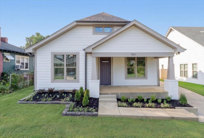 921 GALLOWAY AVE, Memphis, Tennessee 38105, 3 Bedroom Bedrooms, 3 Room Rooms,2 BathroomBathrooms,Residential,For Sale,GALLOWAY,0,10229271