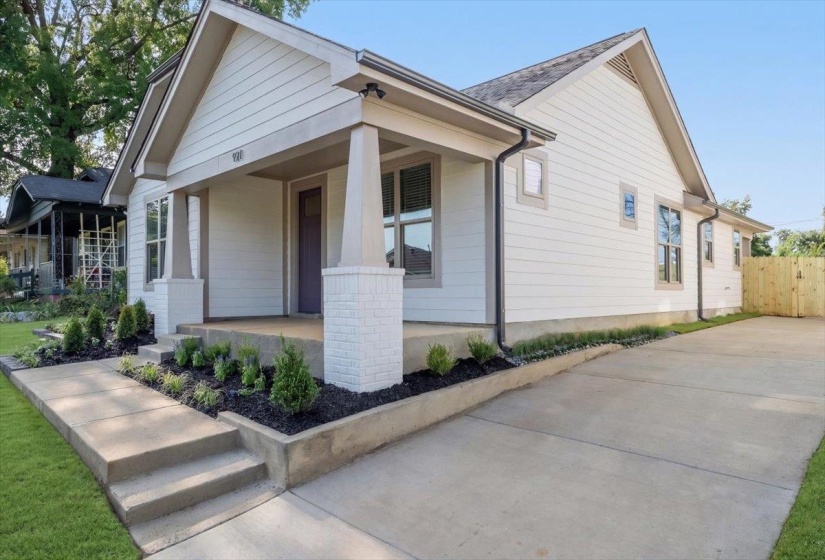 921 GALLOWAY AVE, Memphis, Tennessee 38105, 3 Bedroom Bedrooms, 3 Room Rooms,2 BathroomBathrooms,Residential,For Sale,GALLOWAY,0,10229271