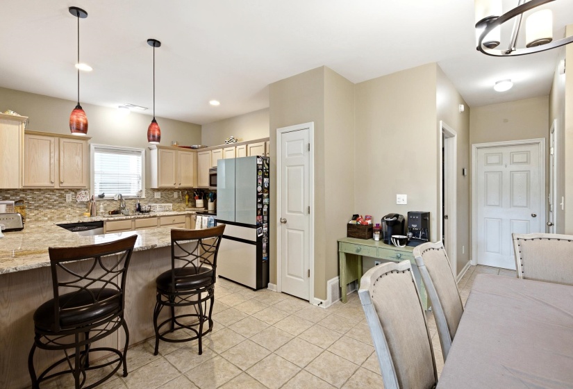 1282 ISLAND PL, Memphis, Tennessee 38103, 3 Bedroom Bedrooms, 8 Room Rooms,2.1 BathroomBathrooms,Residential,For Sale,ISLAND,0,10229272